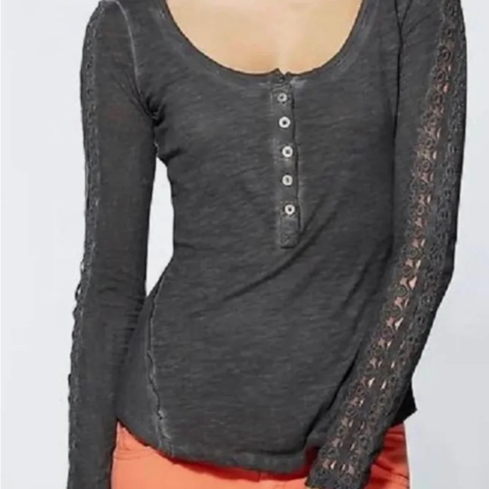 Free People Ribbon & Lace Sleeve Henley Green L NWT!